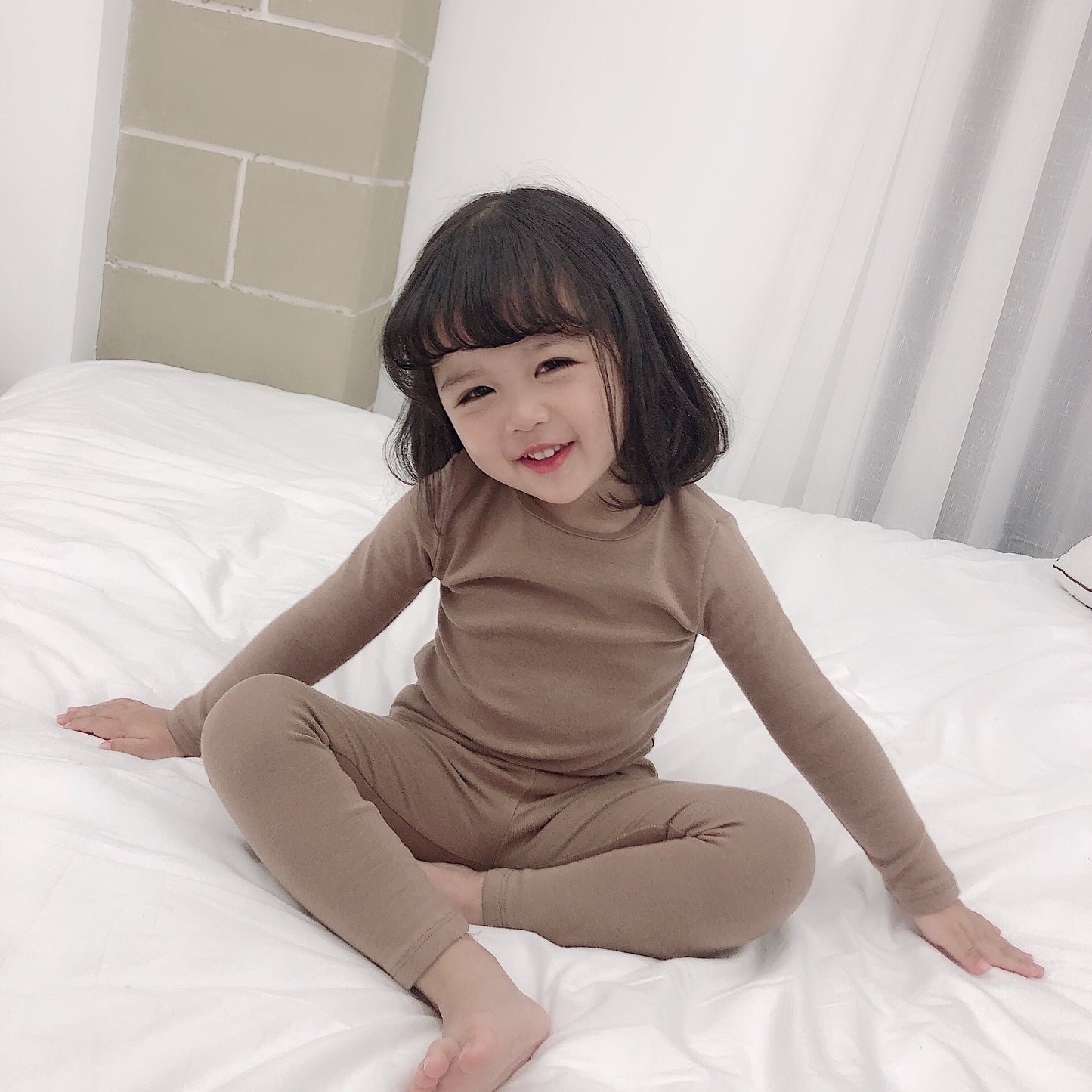 Neutral dreams sleep set