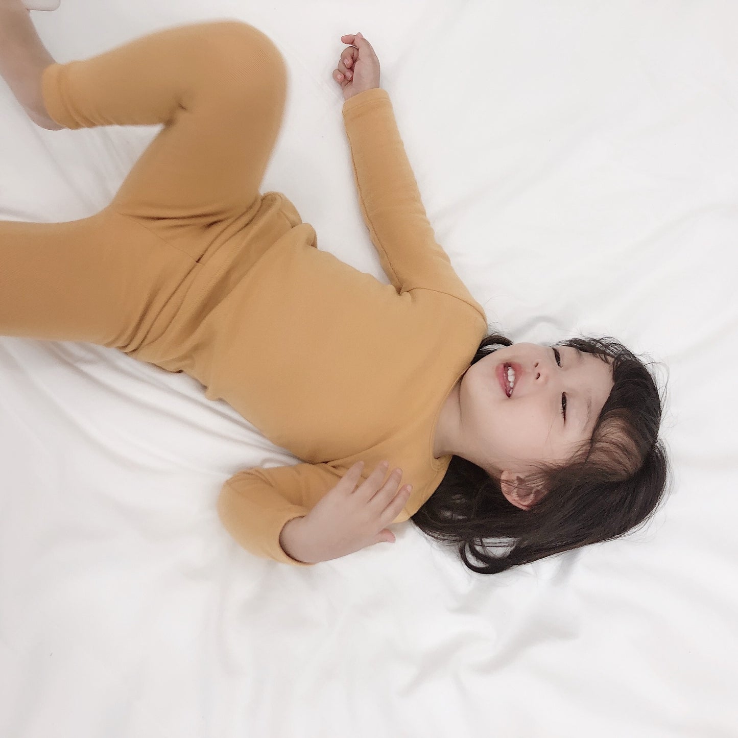 Neutral dreams sleep set